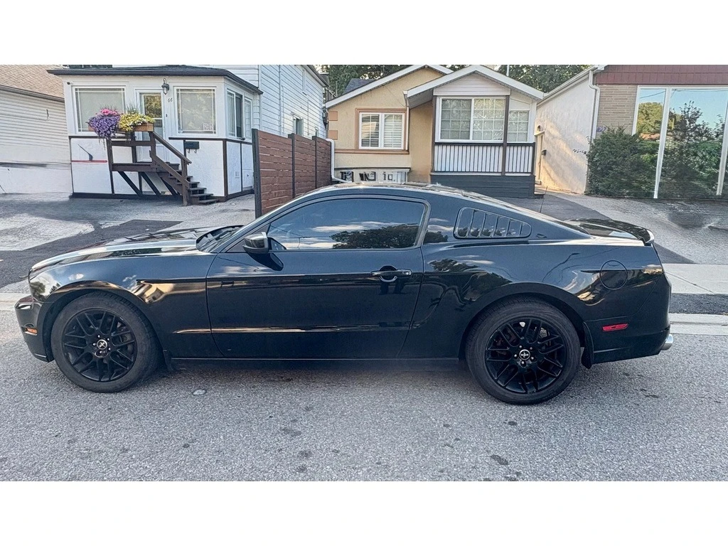 Ford Mustang V6 * * АВТОМАТИК * * CARFAX * * АВТО КРЕДИТ * *  - изображение 4