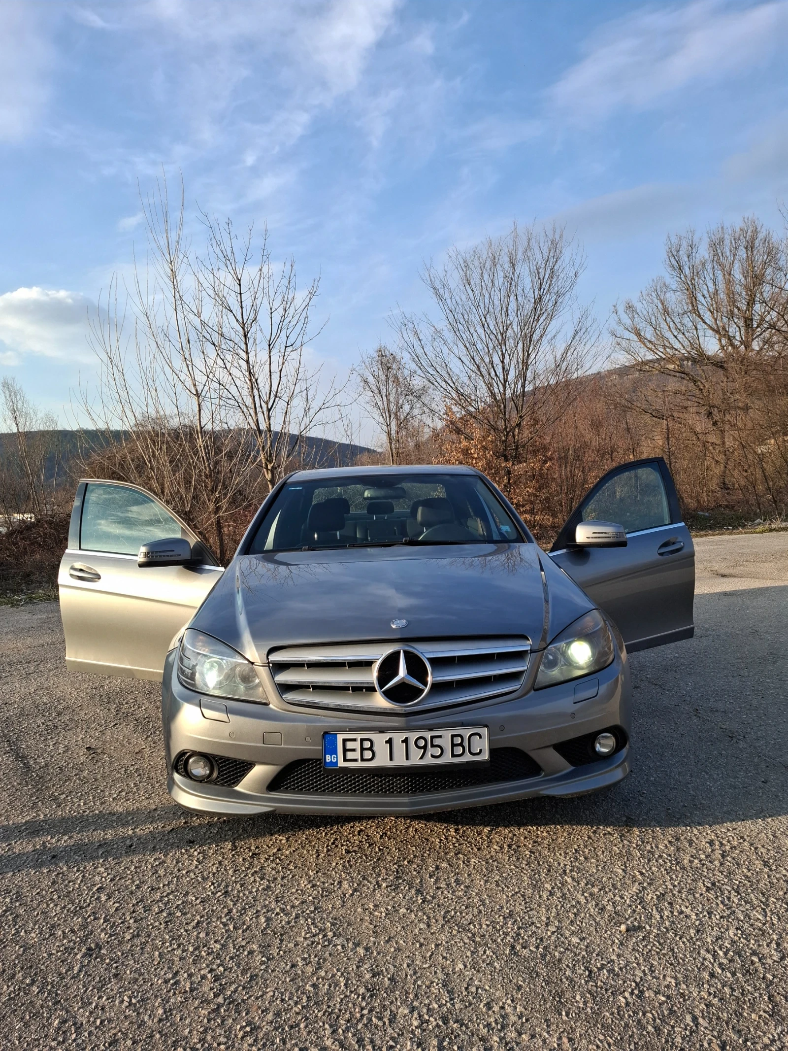 Mercedes-Benz C 220 AMG, снимка 7 - Автомобили и джипове - 53728245