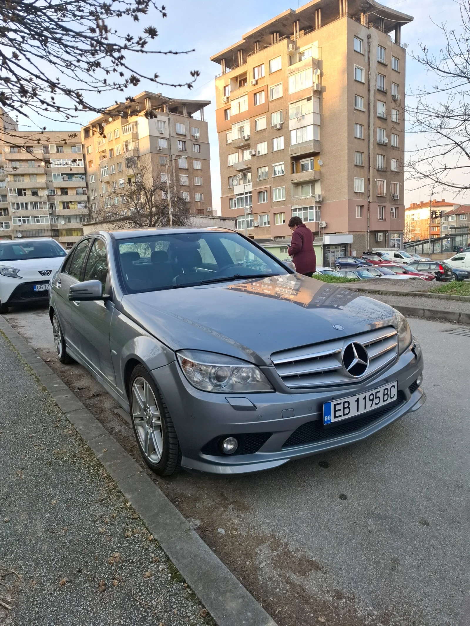 Mercedes-Benz C 220 AMG, снимка 2 - Автомобили и джипове - 53728245