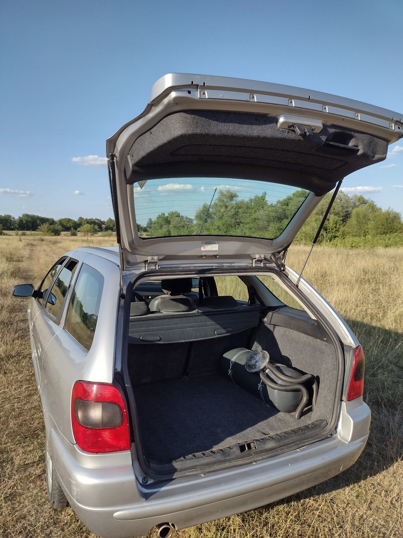 Citroen Xsara, снимка 5 - Автомобили и джипове - 53778157