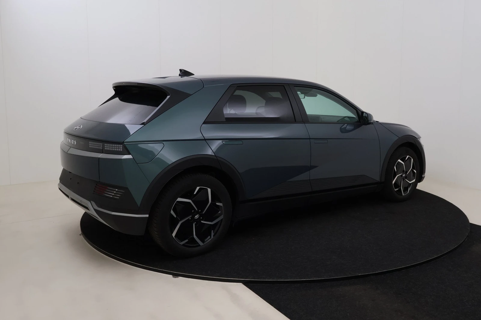 Hyundai Ioniq 5 Core, снимка 6 - Автомобили и джипове - 53984052