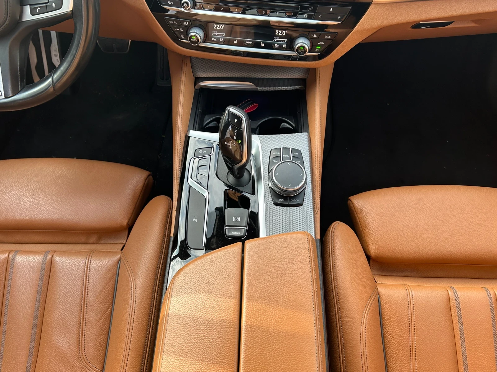 BMW 540 i* M-ПАКЕТ* , снимка 9 - Автомобили и джипове - 54046541