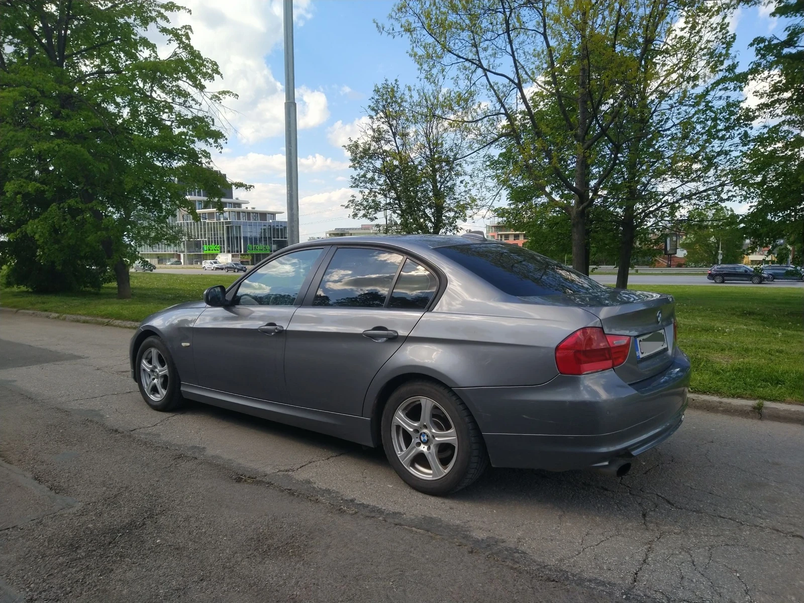 BMW 316 FaceLift, NAVI , Sedan, снимка 4 - Автомобили и джипове - 54314996