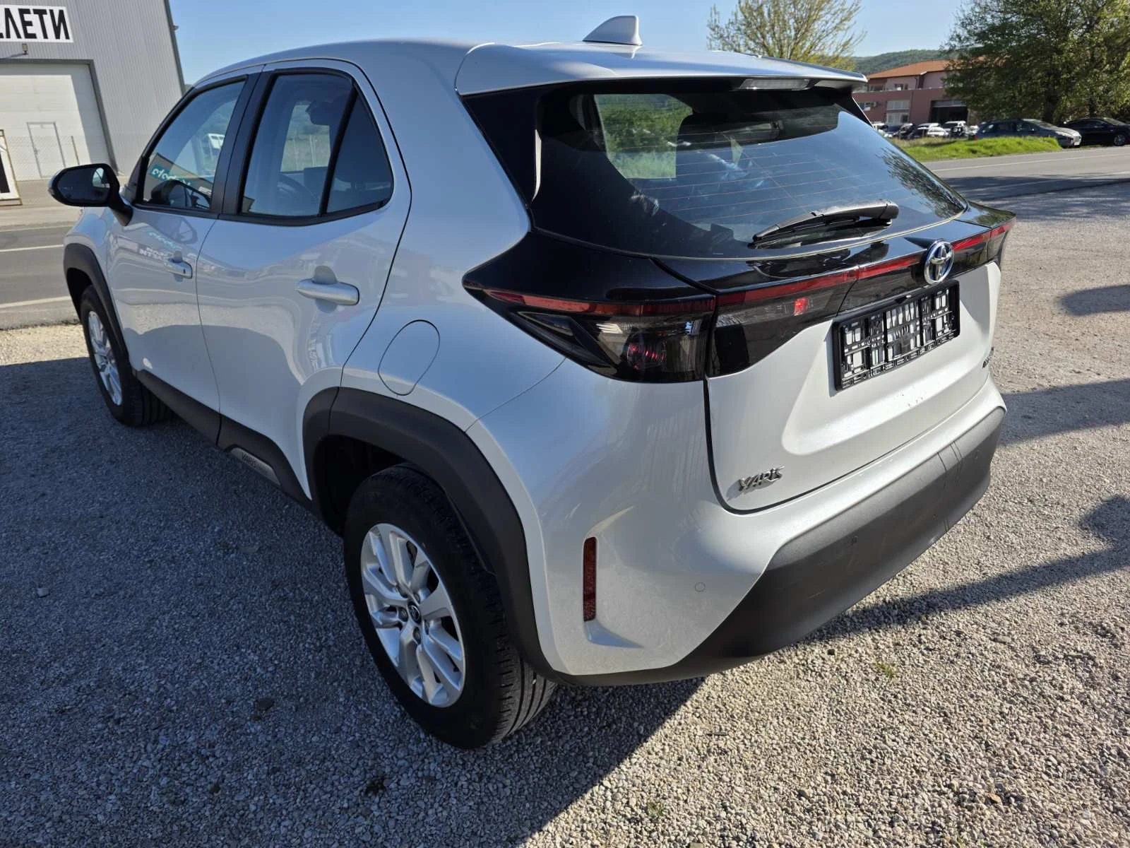 Toyota Yaris Cross 1.5 Hybrid e-CVT ���������| ������| ������ | Mobile.bg � ����������� 8