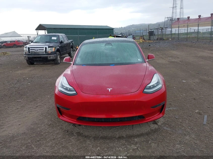Tesla Model 3 Long Range/Performance, снимка 12 - Автомобили и джипове - 54435741