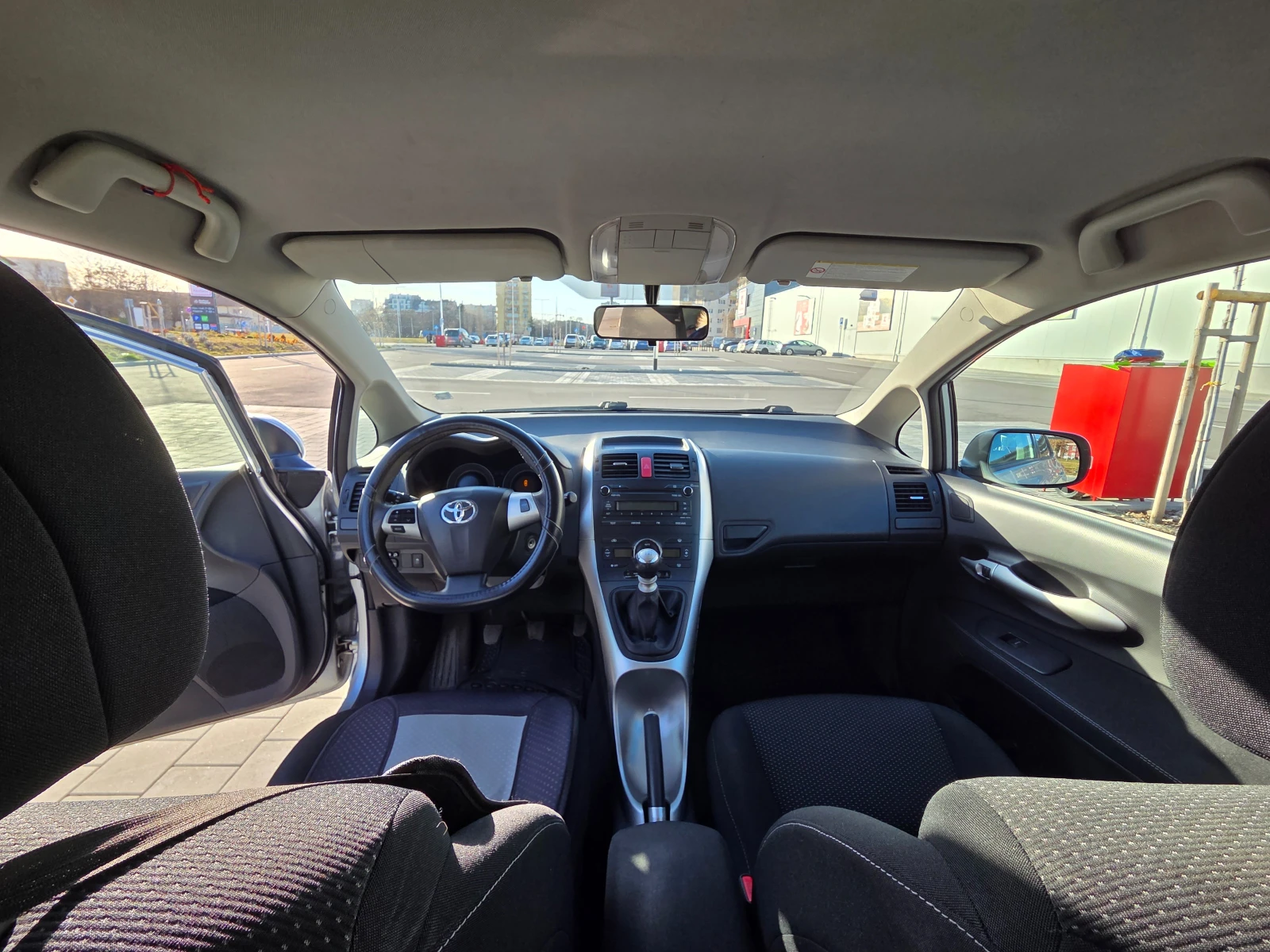 Toyota Auris, снимка 4 - Автомобили и джипове - 54512090
