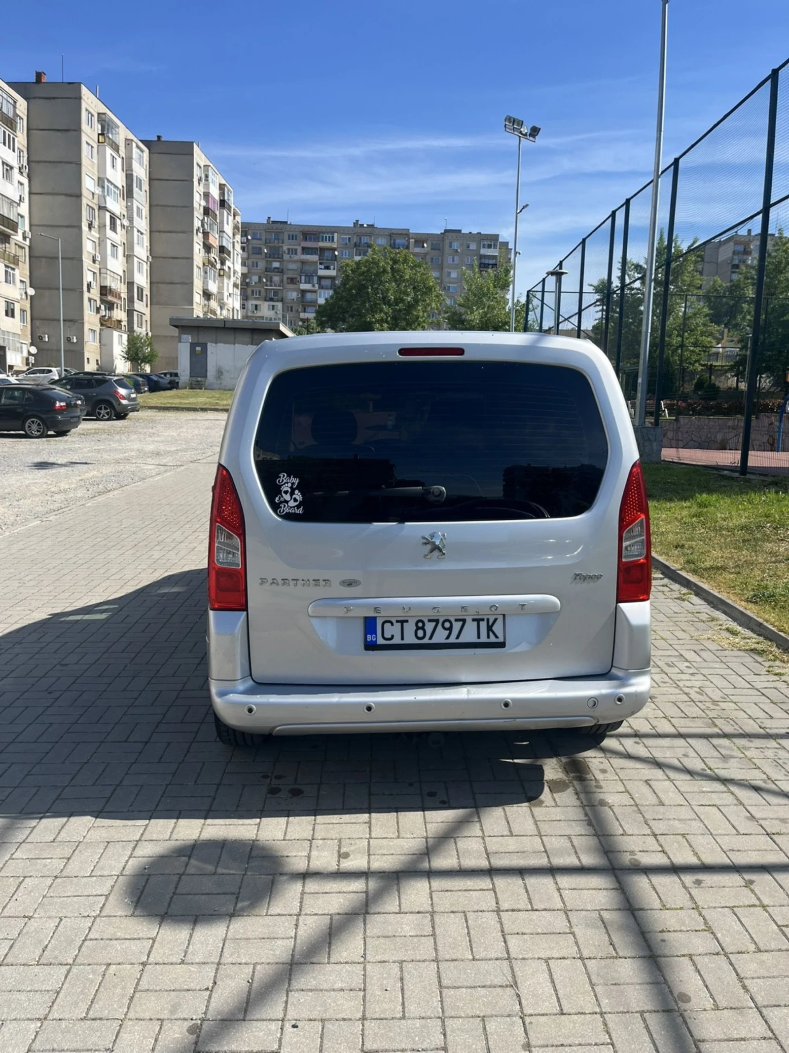 Peugeot Partner 1.6 hdi 90 k.s, снимка 5 - Автомобили и джипове - 54592490