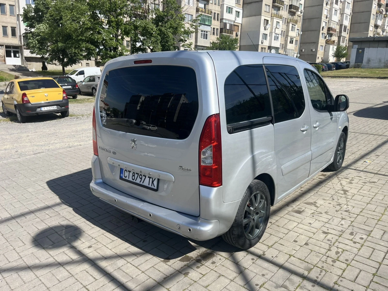 Peugeot Partner 1.6 hdi 90 k.s, снимка 4 - Автомобили и джипове - 54592490