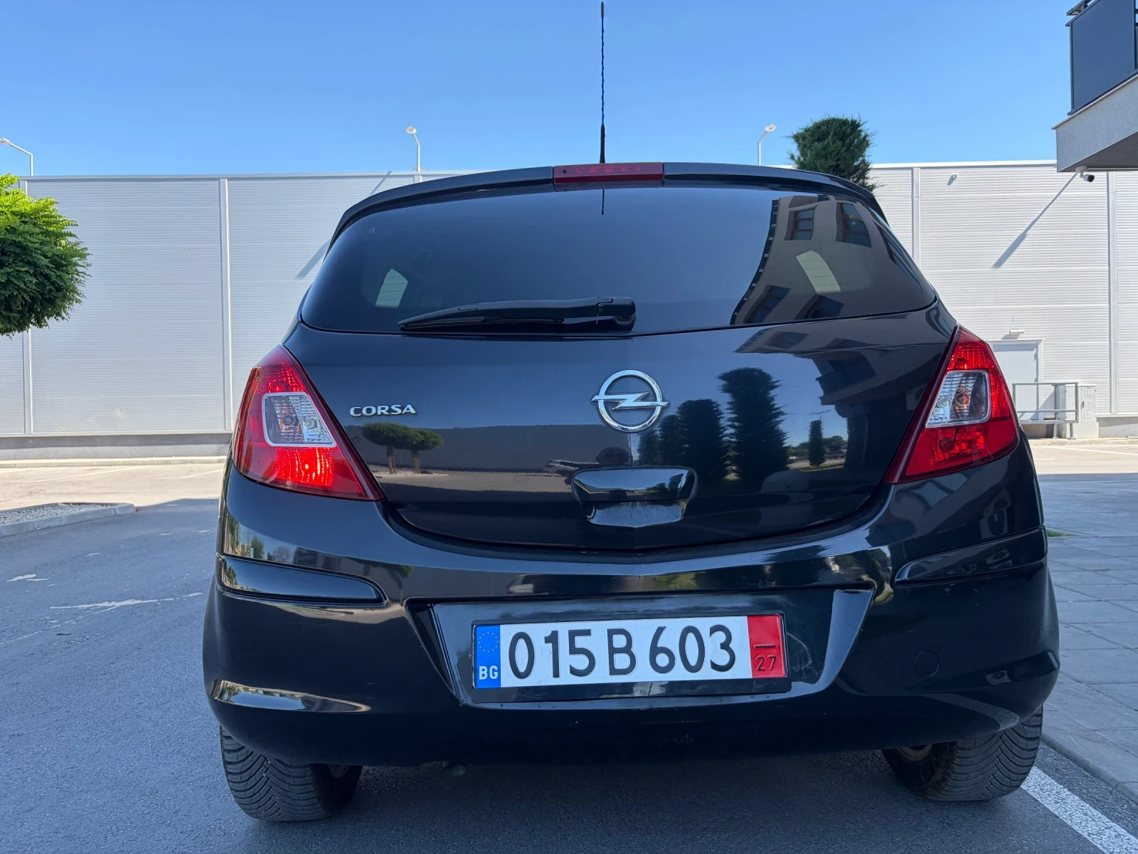 Opel Corsa 1.2i GAZ, снимка 4 - Автомобили и джипове - 54731347
