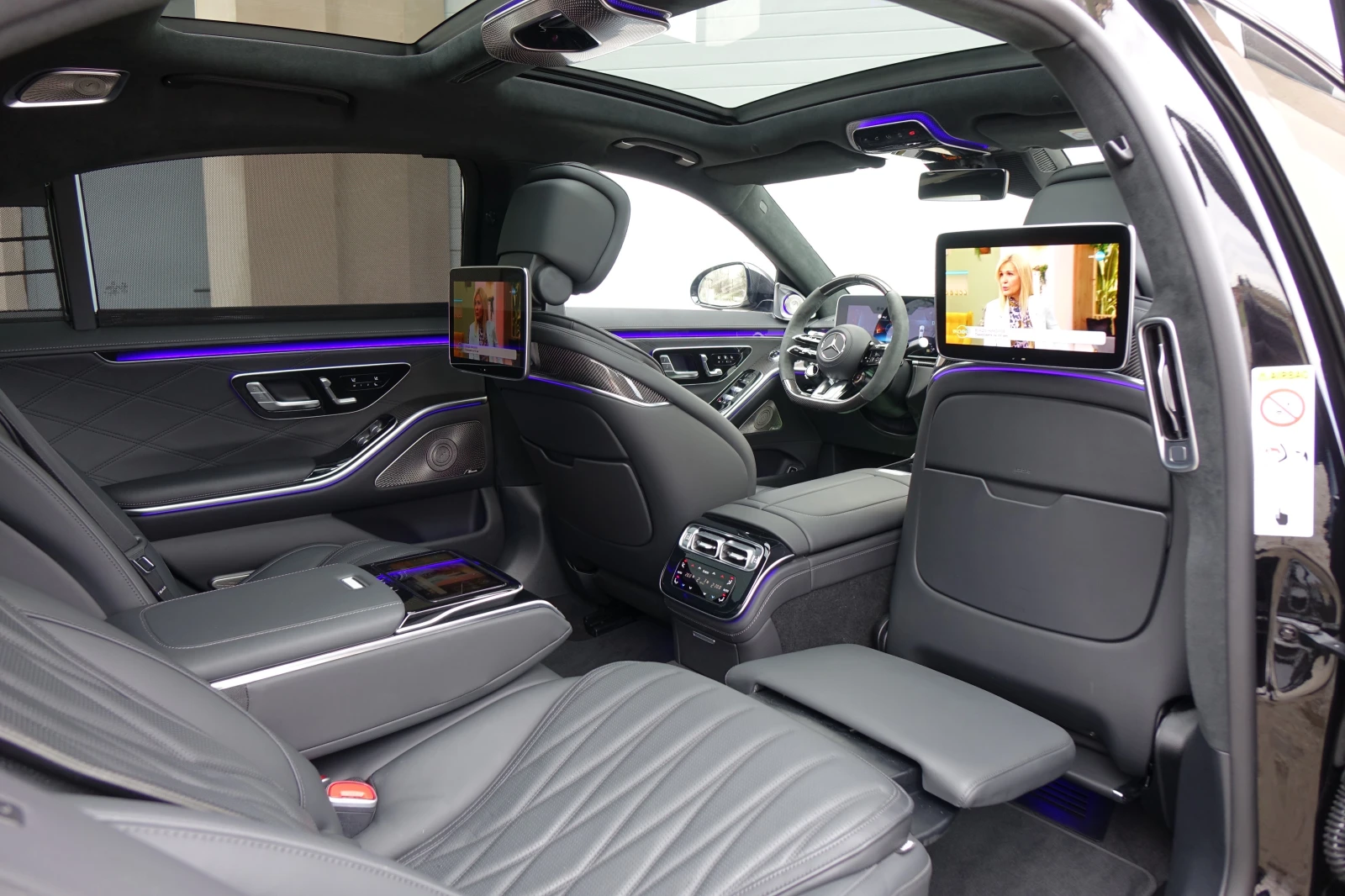Mercedes-Benz S 63 AMG * CARBON* BURM* PANO* 360* 3TV* , снимка 17 - Автомобили и джипове - 54816940