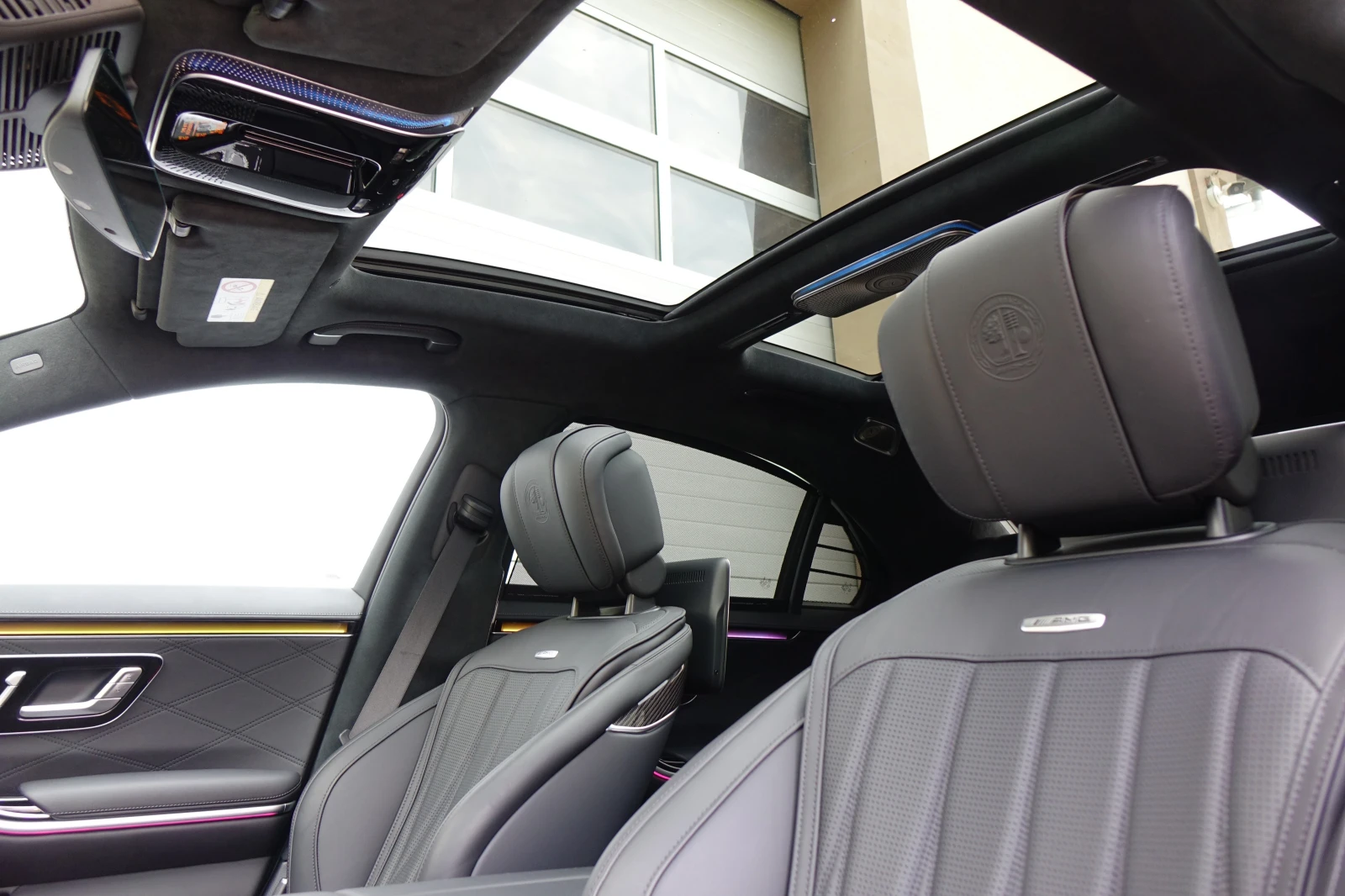 Mercedes-Benz S 63 AMG CARBON* CERAMIC BRAKE* BURM* PANO* 360* , снимка 13 - Автомобили и джипове - 54816940