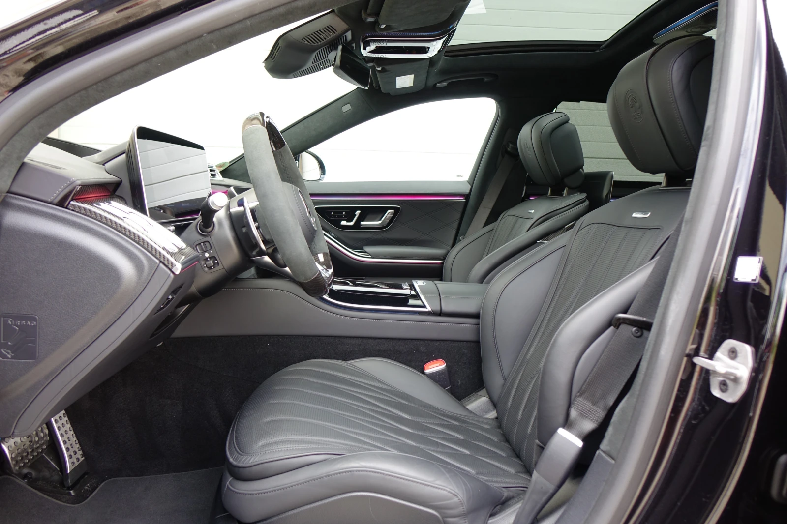 Mercedes-Benz S 63 AMG CARBON* CERAMIC BRAKE* BURM* PANO* 360* , снимка 12 - Автомобили и джипове - 54816940