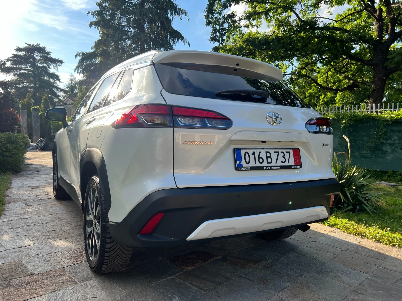 Toyota Corolla Cross 2.0 HEV EXECUTIVE, снимка 5 - Автомобили и джипове - 54965151