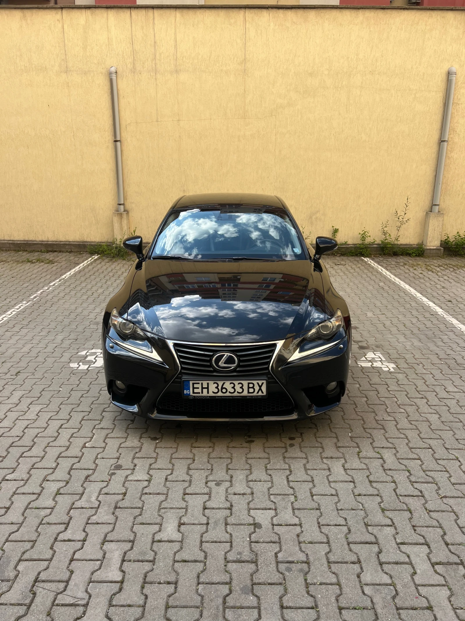 Lexus IS 300 Lexus IS300h 2.5 Hybrid Пълна Сервизна История