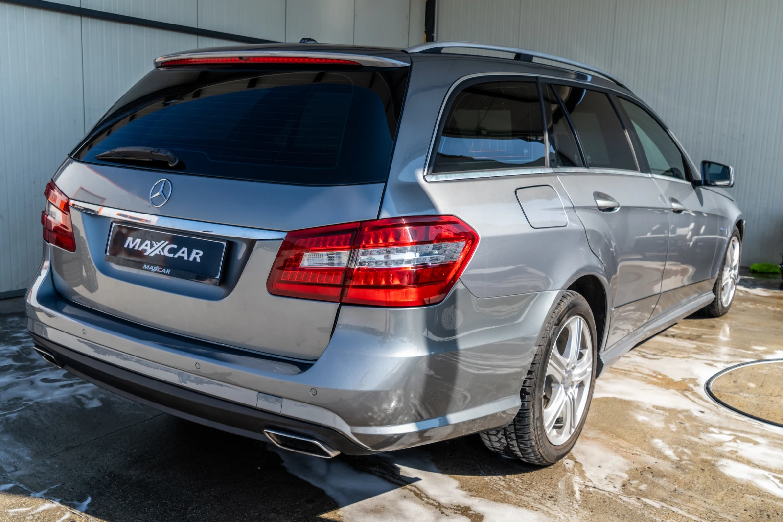 Mercedes-Benz E 350 D = 4MATIC = V6 = COMBI = TOP = ЛИЗИНГ, снимка 5 - Автомобили и джипове - 55633197