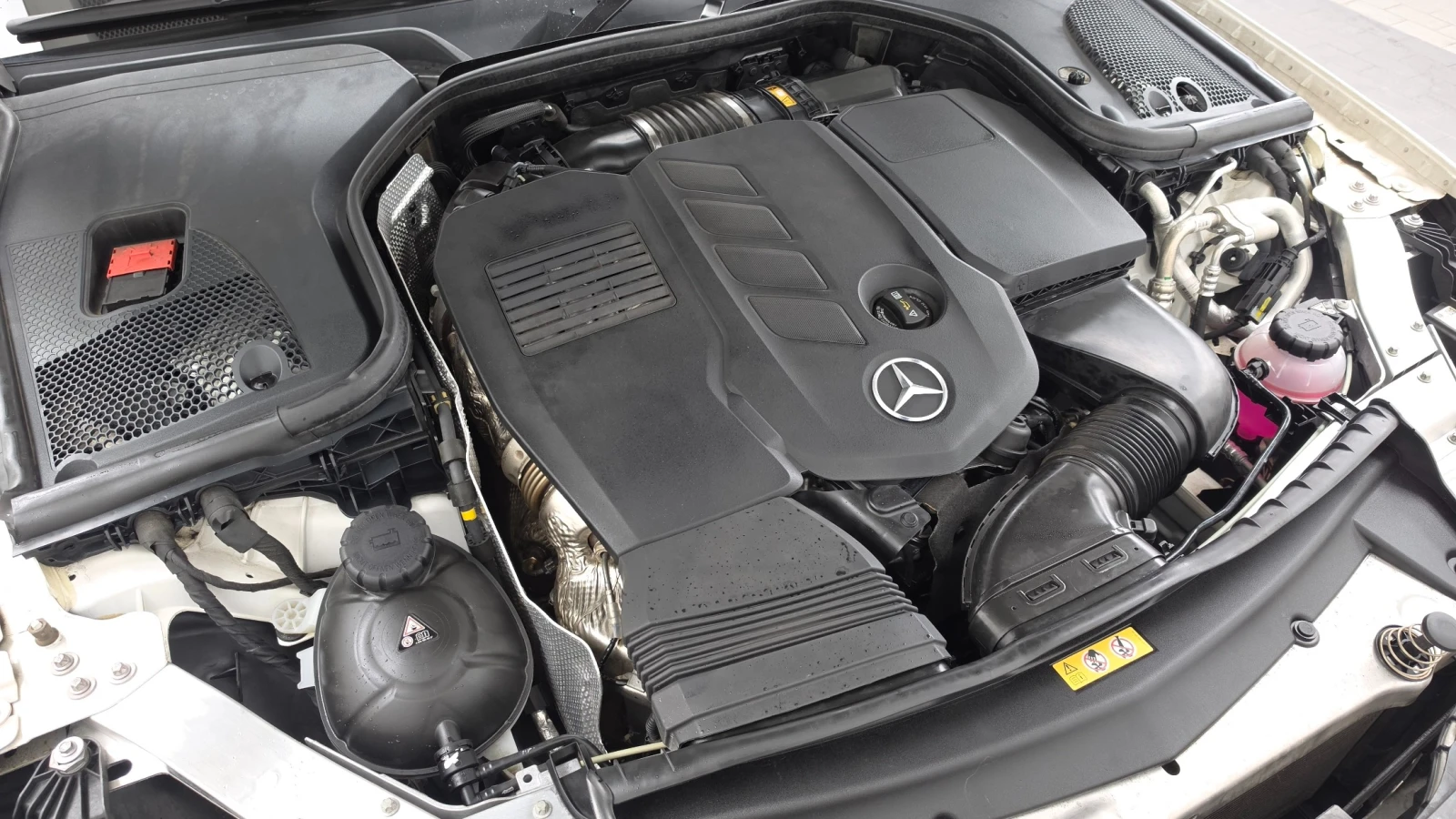 Mercedes-Benz CLS CLS 300 d 4MATIC| HUD| 360  камера| Адаптив. круиз, снимка 5 - Автомобили и джипове - 55853005