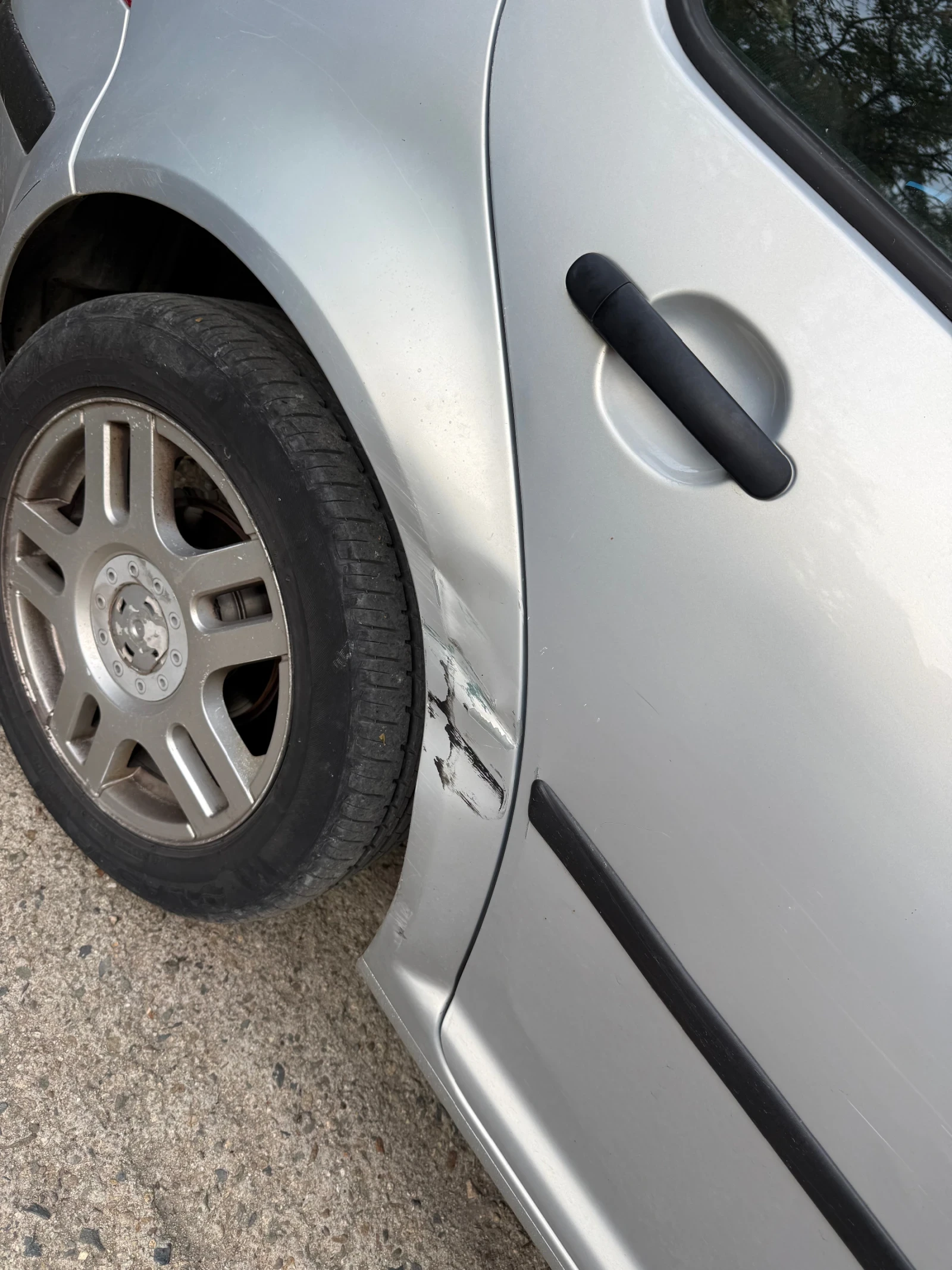 VW Golf 1.9 90к.с, снимка 6 - Автомобили и джипове - 56710960