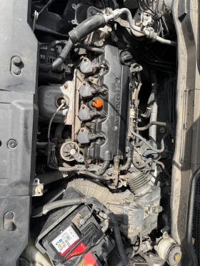 Honda Cr-v 2, 0 VTEC-AUTOMAT, снимка 14