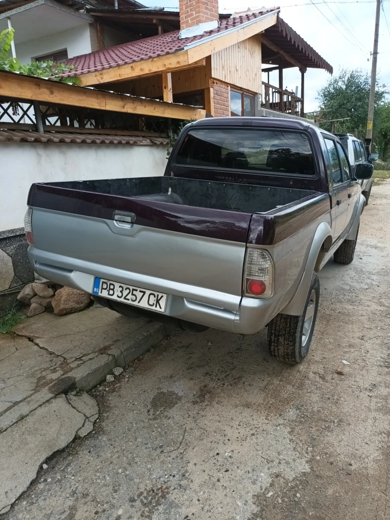 Mitsubishi L200, снимка 4 - Автомобили и джипове - 47408329