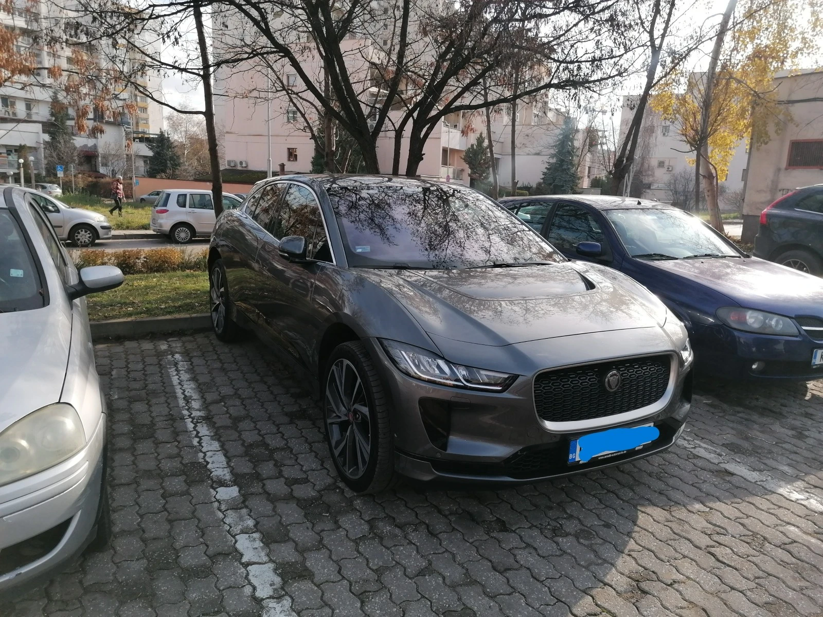 Jaguar I-Pace HSE - изображение 3