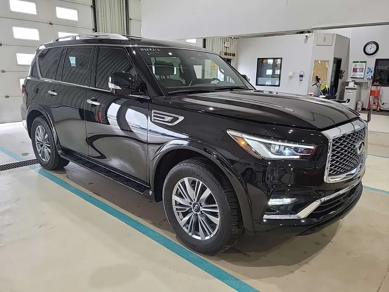 Infiniti QX80 LUXE 5.6L| BOSE| PANORAMA| ���������| 2 K����| TV | Mobile.bg � ����������� 2
