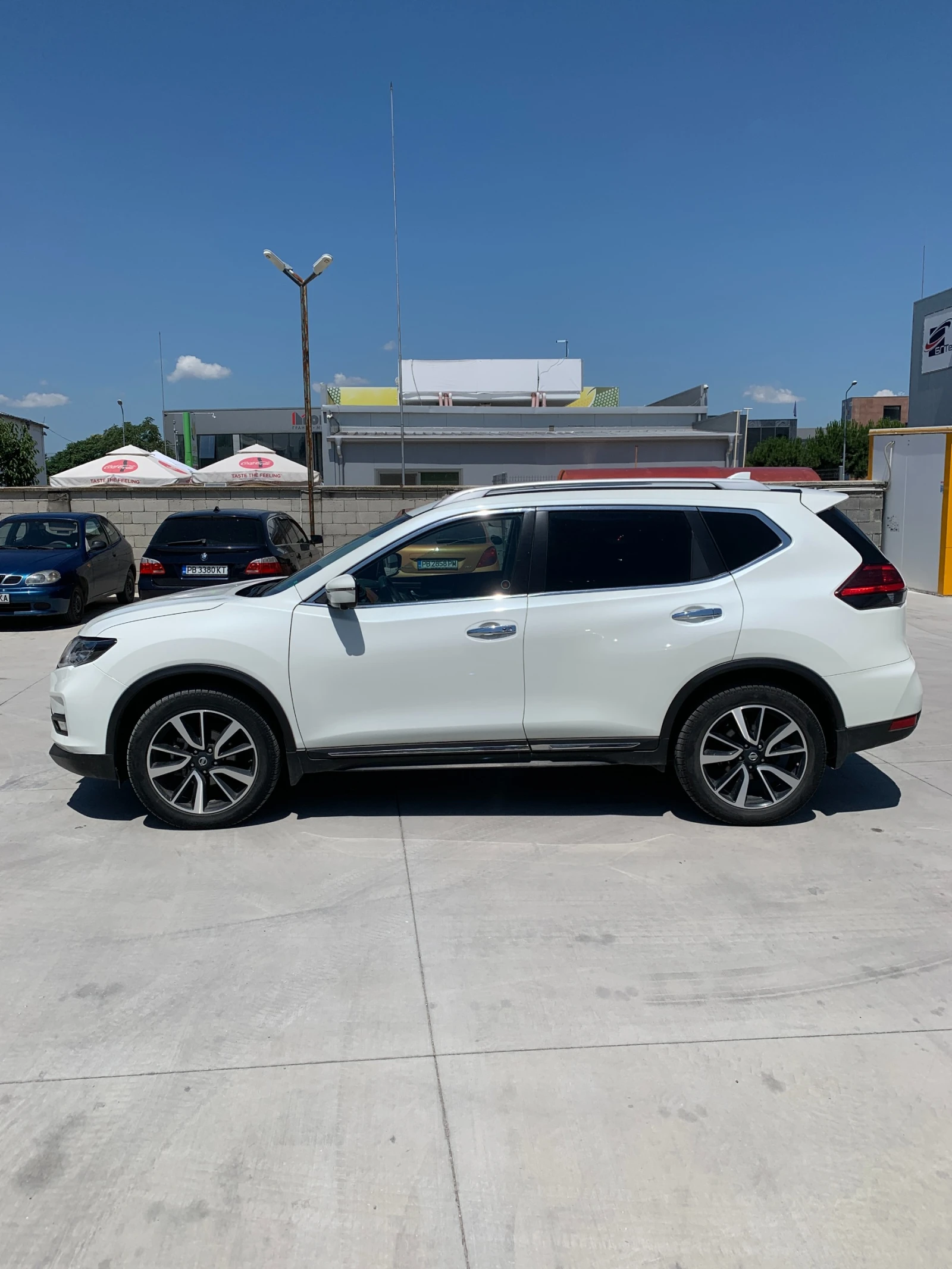 Nissan Rogue Nissan Rogue SL Platinum AWD, снимка 2 - Автомобили и джипове - 54345901