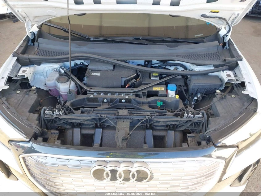 Audi Q4 E-Tron Premium Plus 40 Rwd, снимка 10 - Автомобили и джипове - 54377586