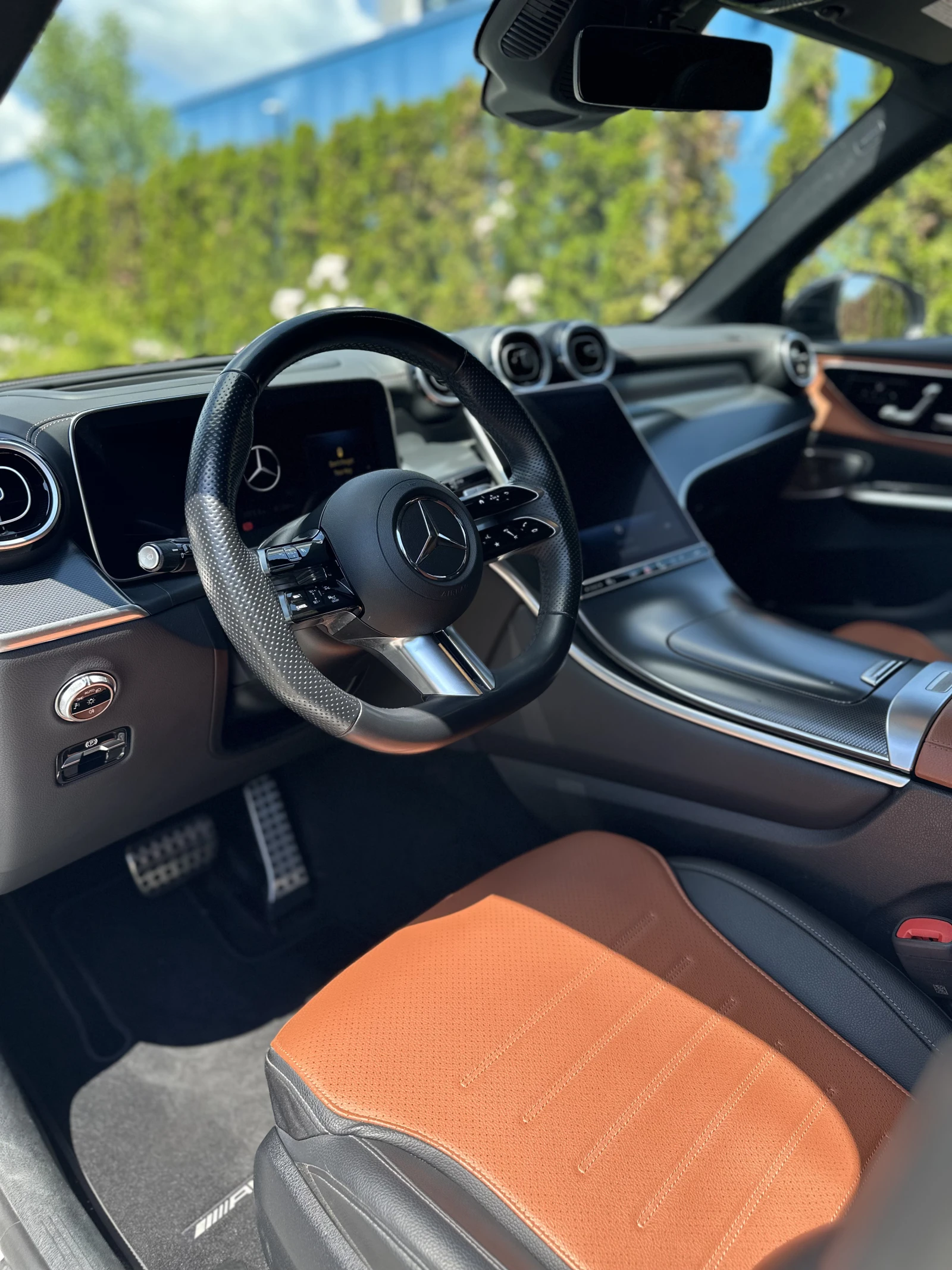 Mercedes-Benz GLC 300 4MATIC AMG Burmester Panorama Digital Light, снимка 9 - Автомобили и джипове - 54633959