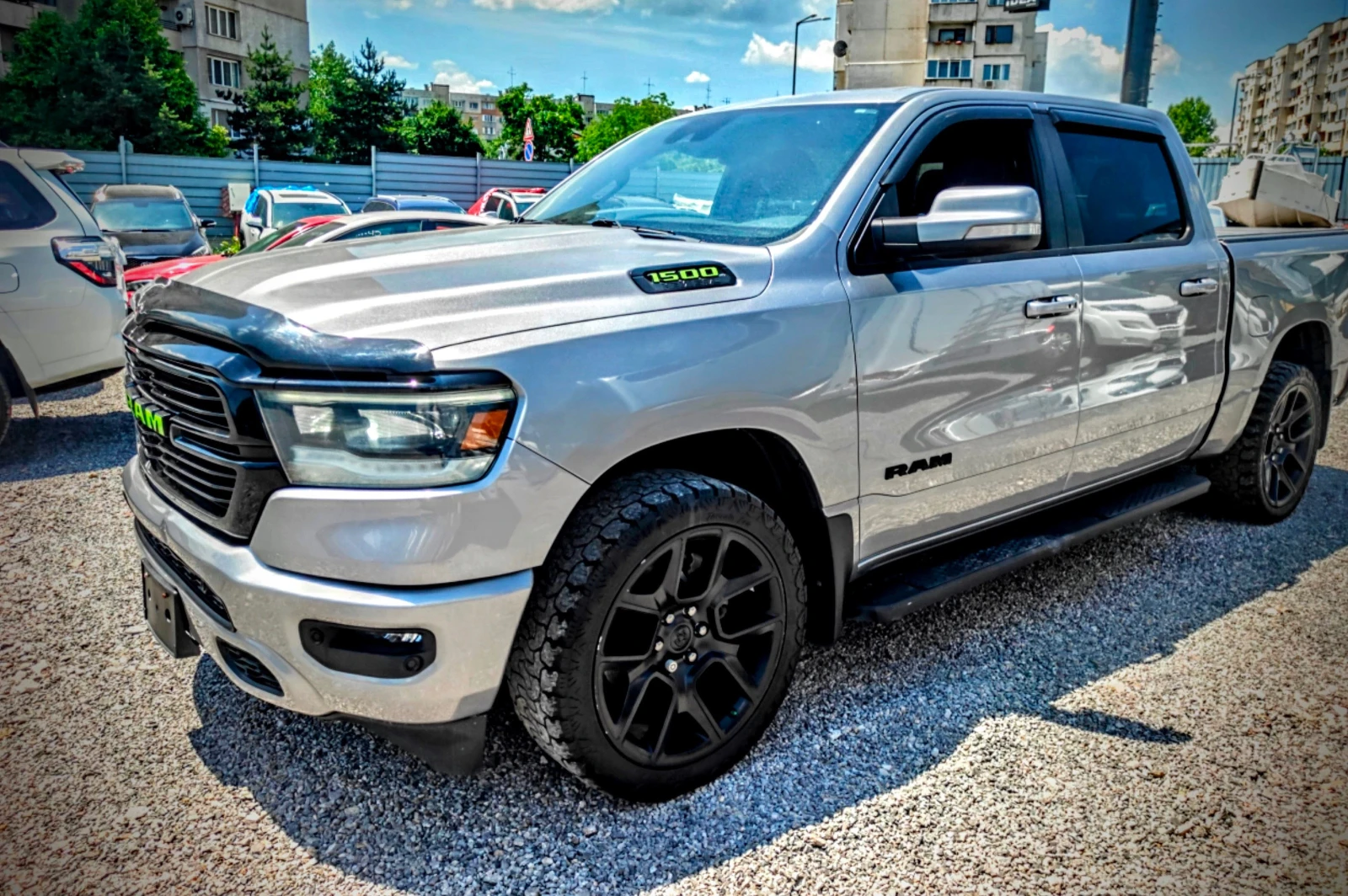 Dodge RAM 1500 Sport 5.7 HEMI 4x4, снимка 2 - Автомобили и джипове - 54855873