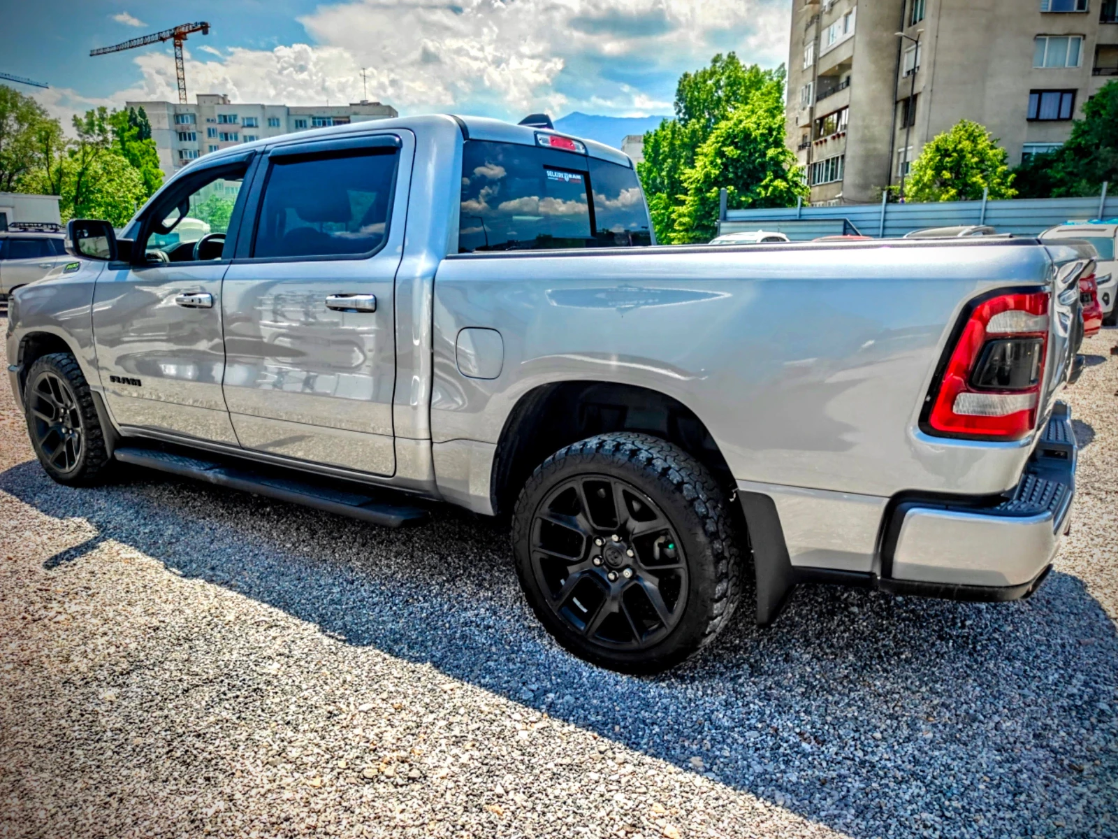 Dodge RAM 1500 Sport 5.7 HEMI 4x4, снимка 3 - Автомобили и джипове - 54855873