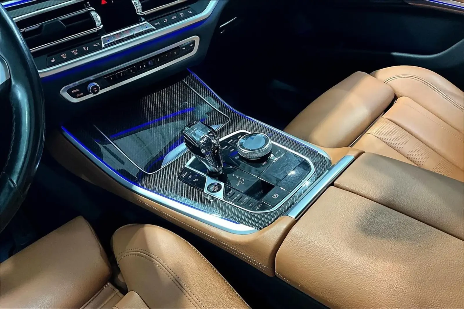 BMW X5 xDrive40i Premium Essential // M-sport /, снимка 7 - Автомобили и джипове - 55231588