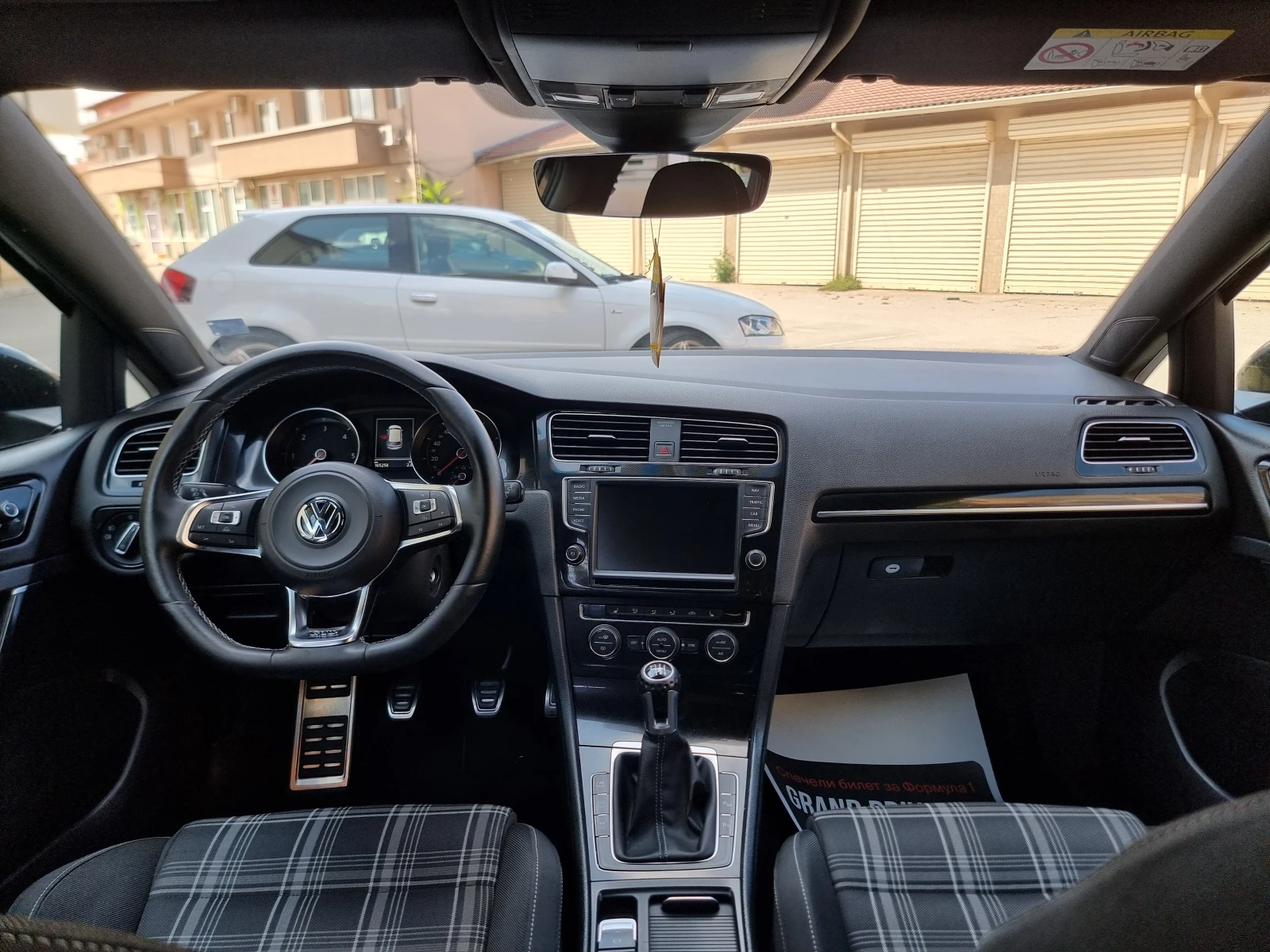VW Golf 2.0* GTD* Full, снимка 11 - Автомобили и джипове - 55782104