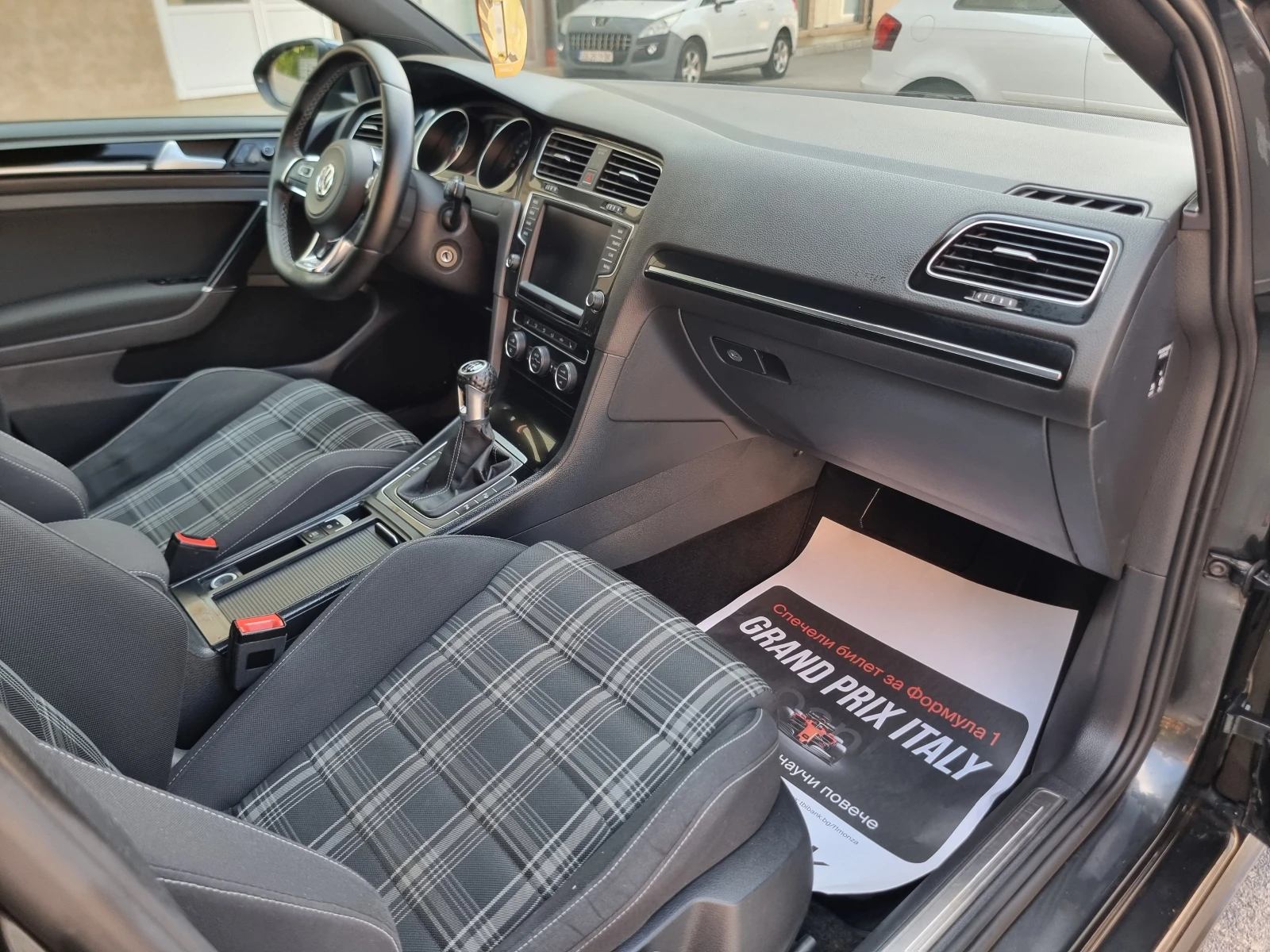 VW Golf 2.0* GTD* Full, снимка 12 - Автомобили и джипове - 55782104