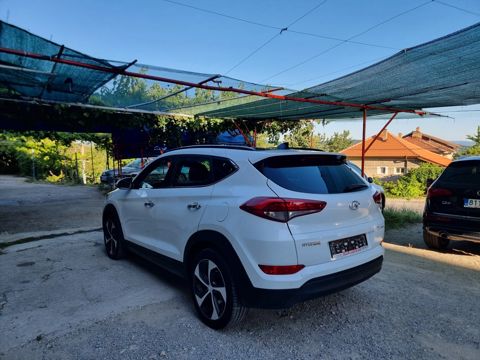 Hyundai Tucson 1.7CRDI* 141* AVTOMAT * KAMERA* NAVI* , снимка 7 - Автомобили и джипове - 55251731