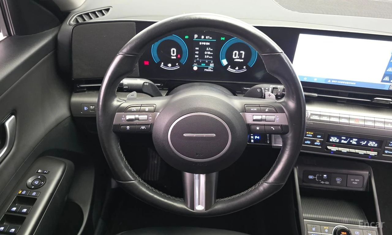 Hyundai Kona 1.6T Premium 4x4* DISTRONIC* ПОДГРЕВ* ОБДУХВАНЕ* , снимка 9 - Автомобили и джипове - 55466755