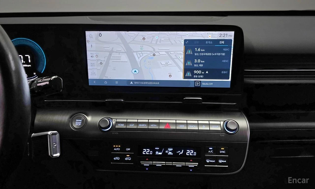 Hyundai Kona 1.6T Premium 4x4* DISTRONIC* ПОДГРЕВ* ОБДУХВАНЕ* , снимка 11 - Автомобили и джипове - 55466755