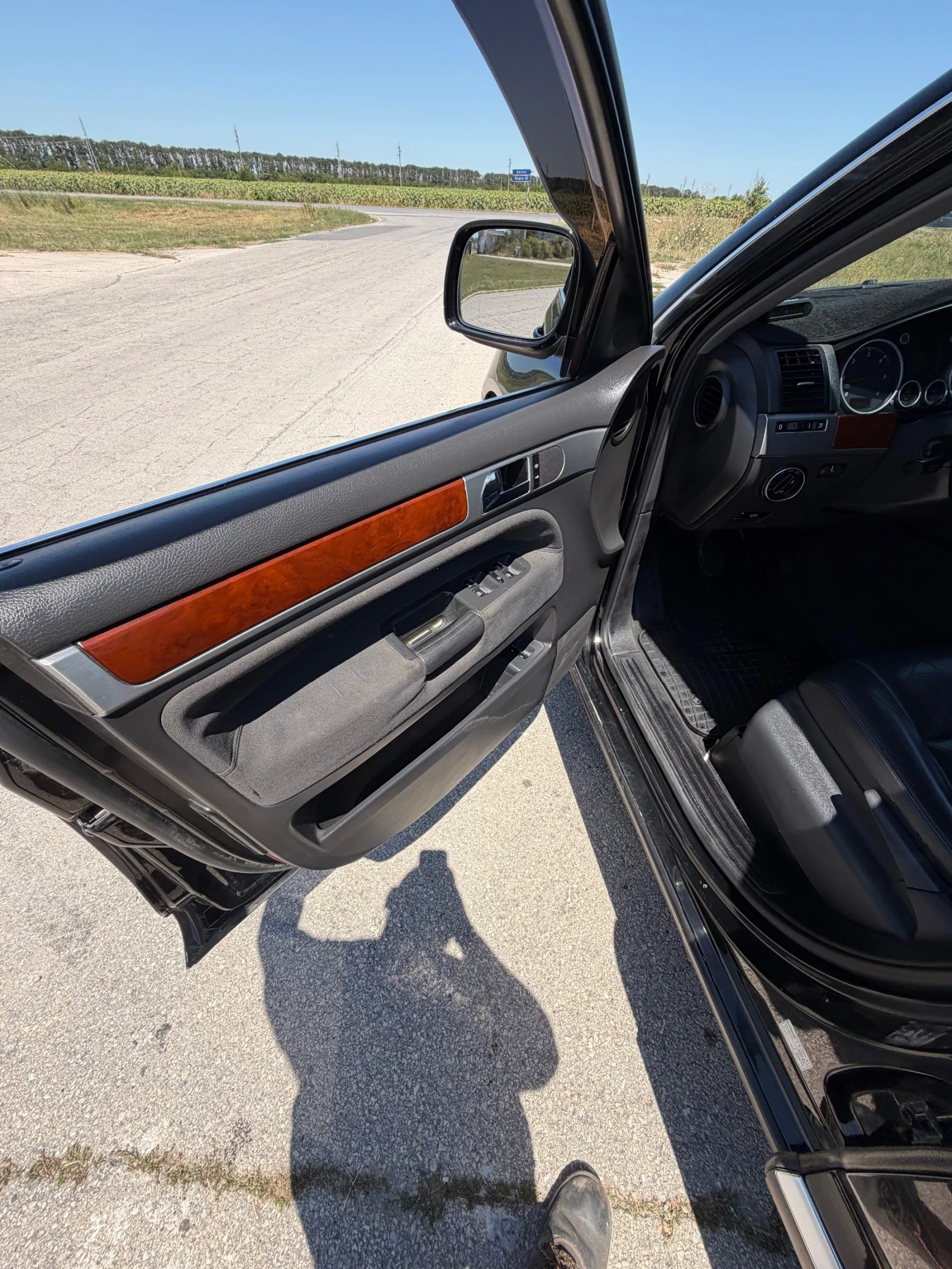 VW Touareg 2.5 TDI, снимка 4 - Автомобили и джипове - 55504968