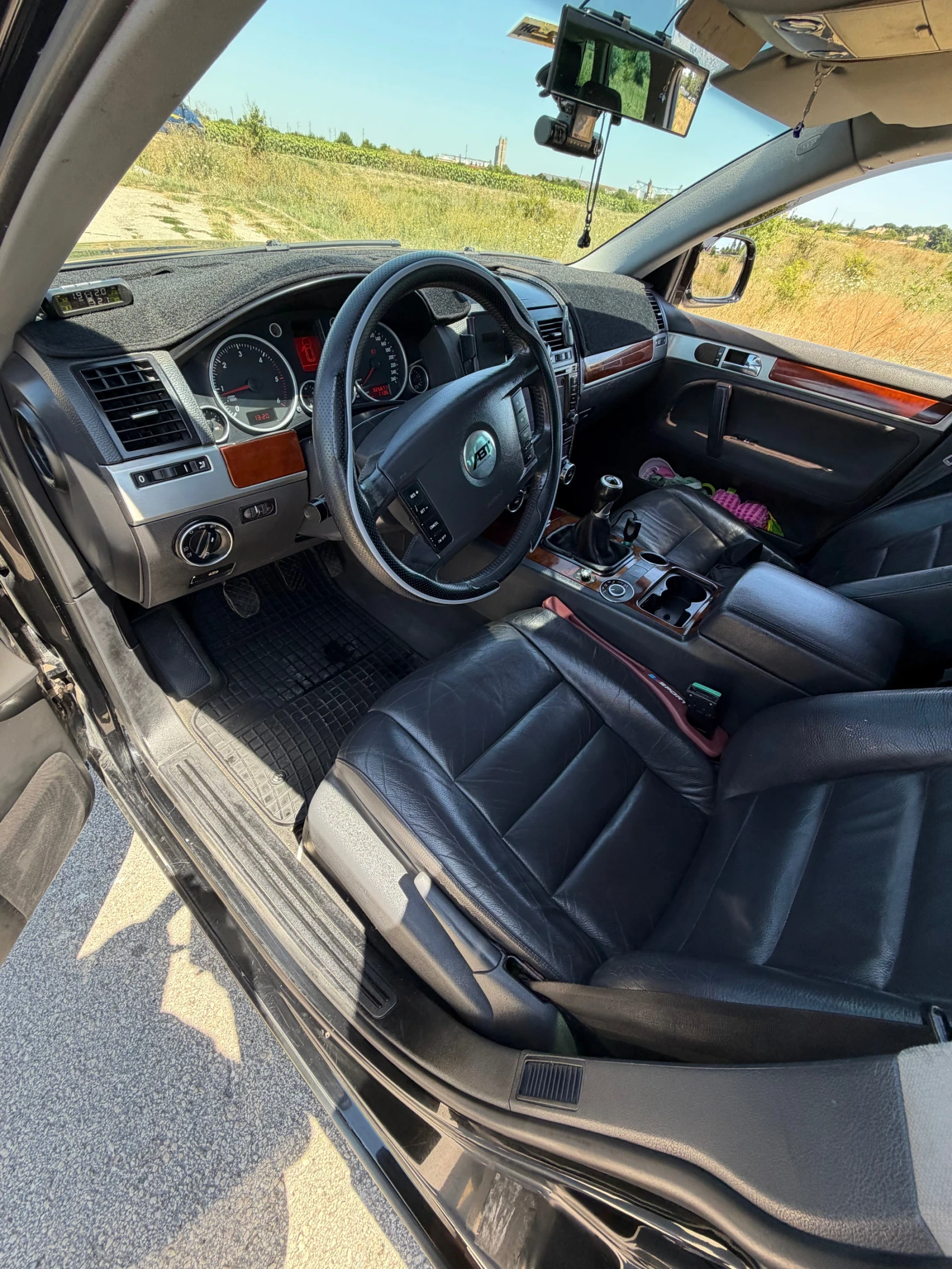 VW Touareg 2.5 TDI, снимка 3 - Автомобили и джипове - 55504968