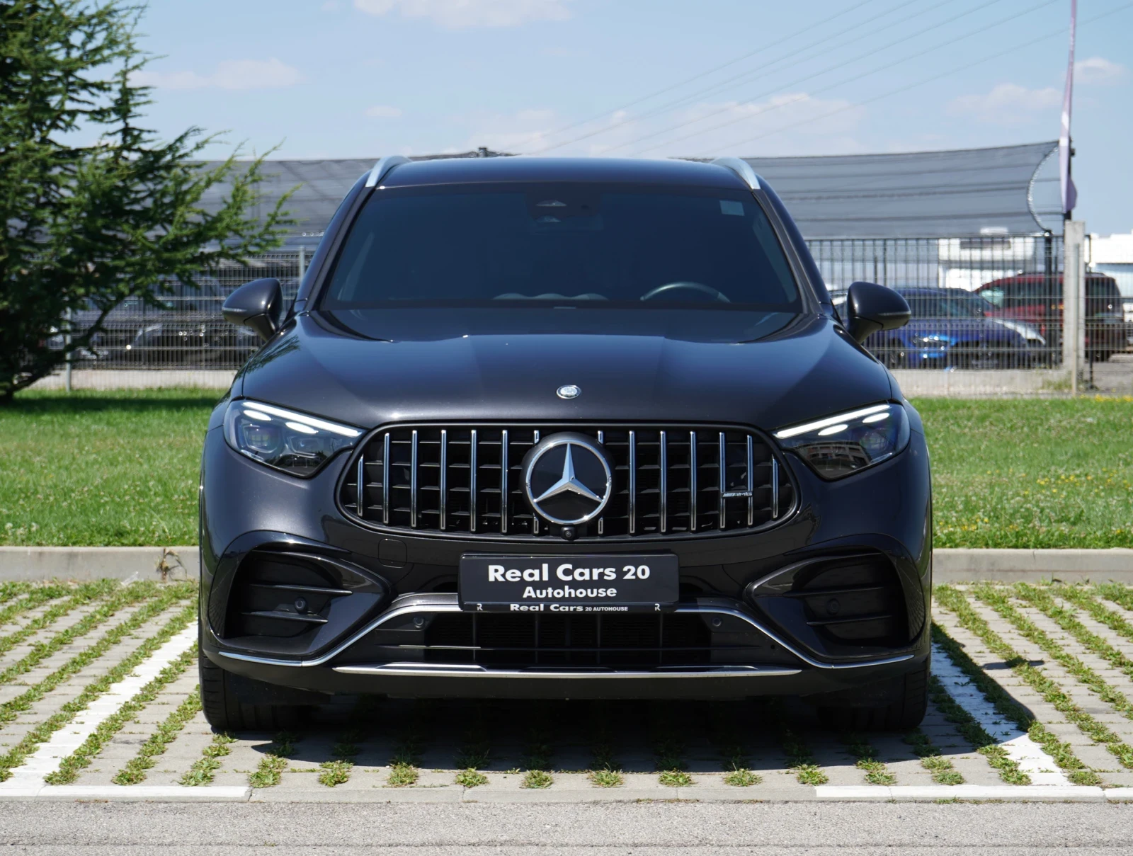 Mercedes-Benz GLC 63 AMG S* E-PERFORMANCE* CERAMIC* DISTR* BURM* MEMORY* KE, снимка 2 - Автомобили и джипове - 55625534