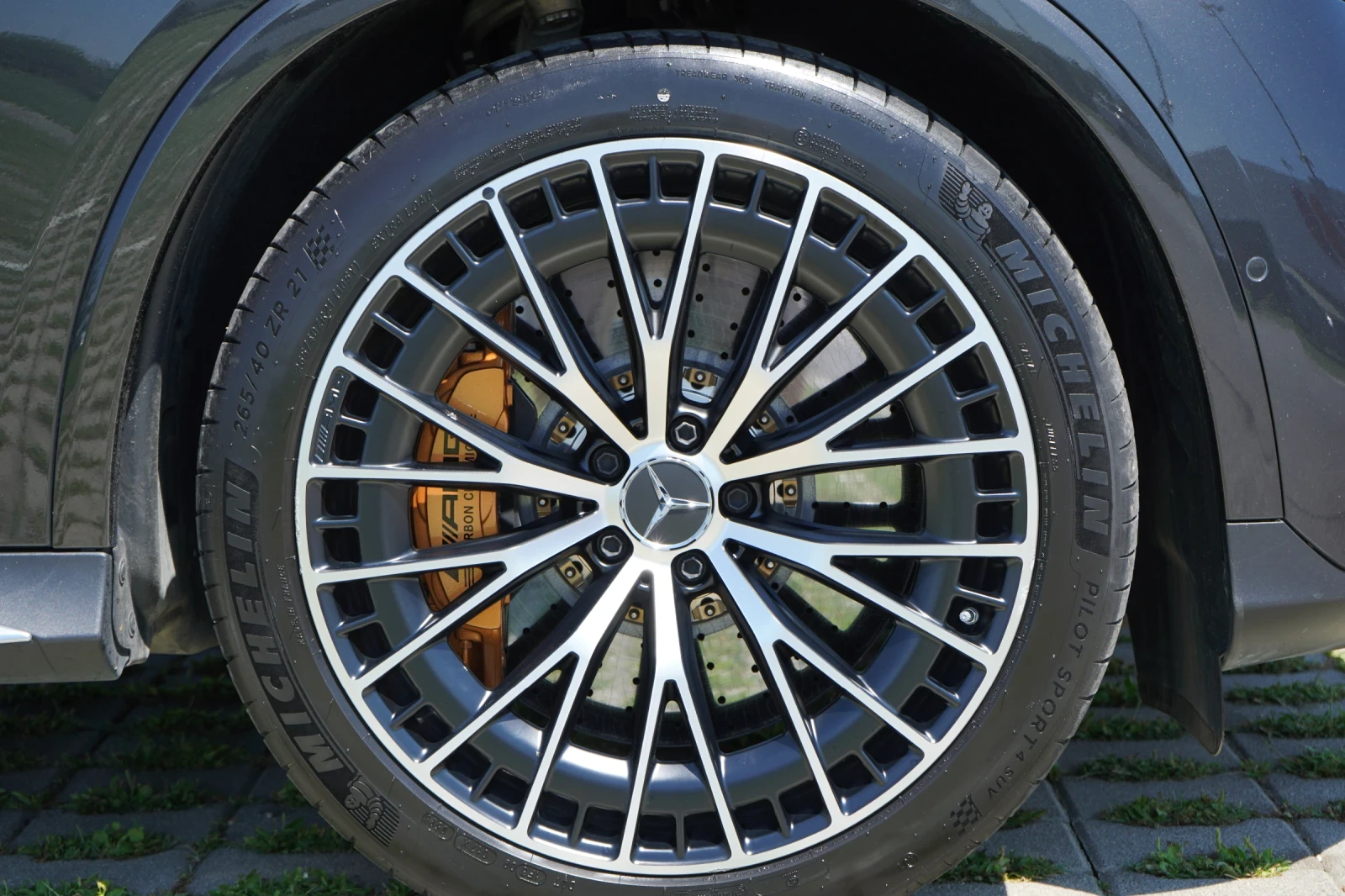 Mercedes-Benz GLC 63 AMG S* E-PERFORMANCE* CERAMIC* DISTR* BURM* MEMORY* KE, снимка 15 - Автомобили и джипове - 55625534