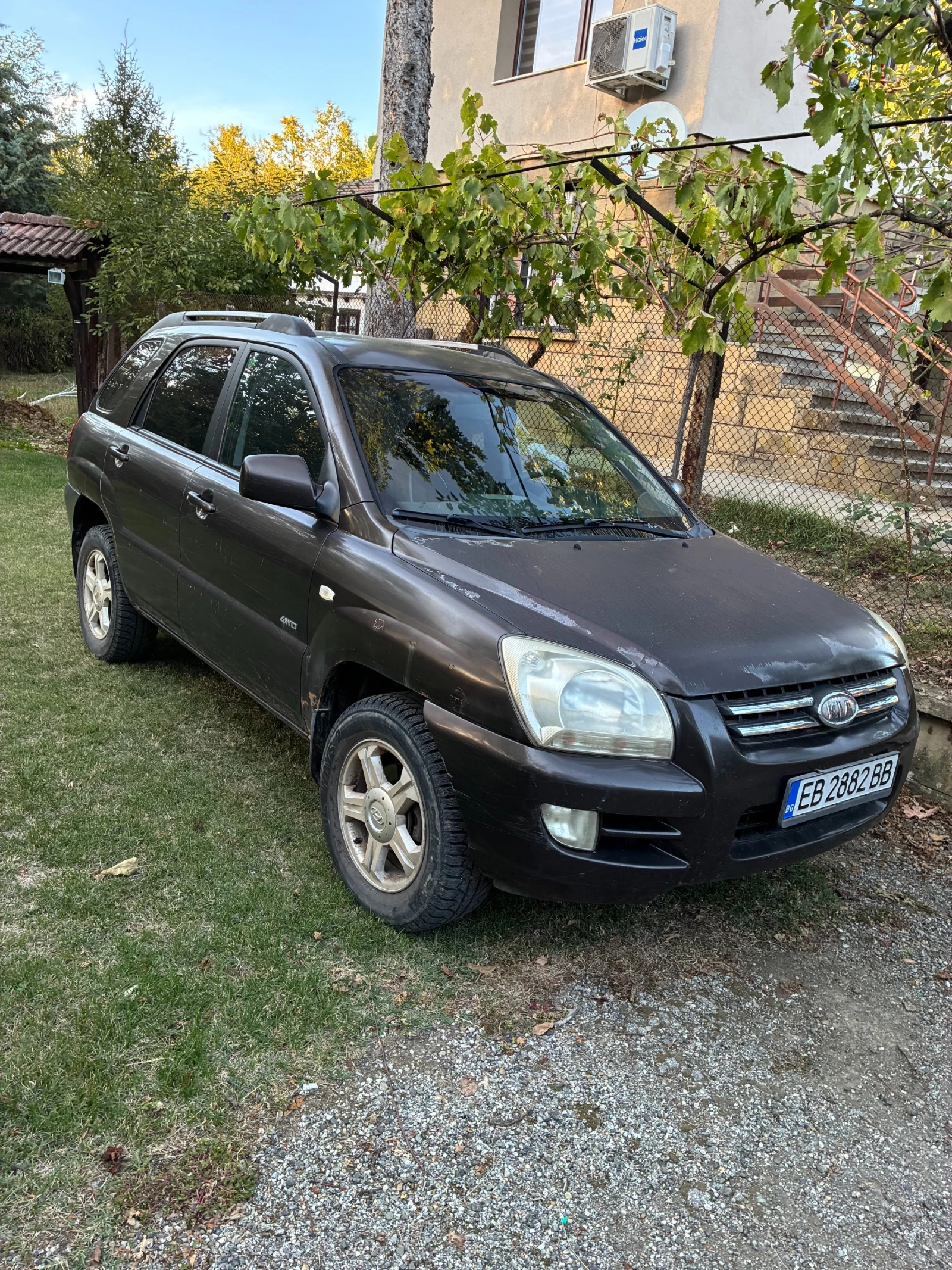 Kia Sportage 2.0 CRDI, снимка 2 - Автомобили и джипове - 56363182