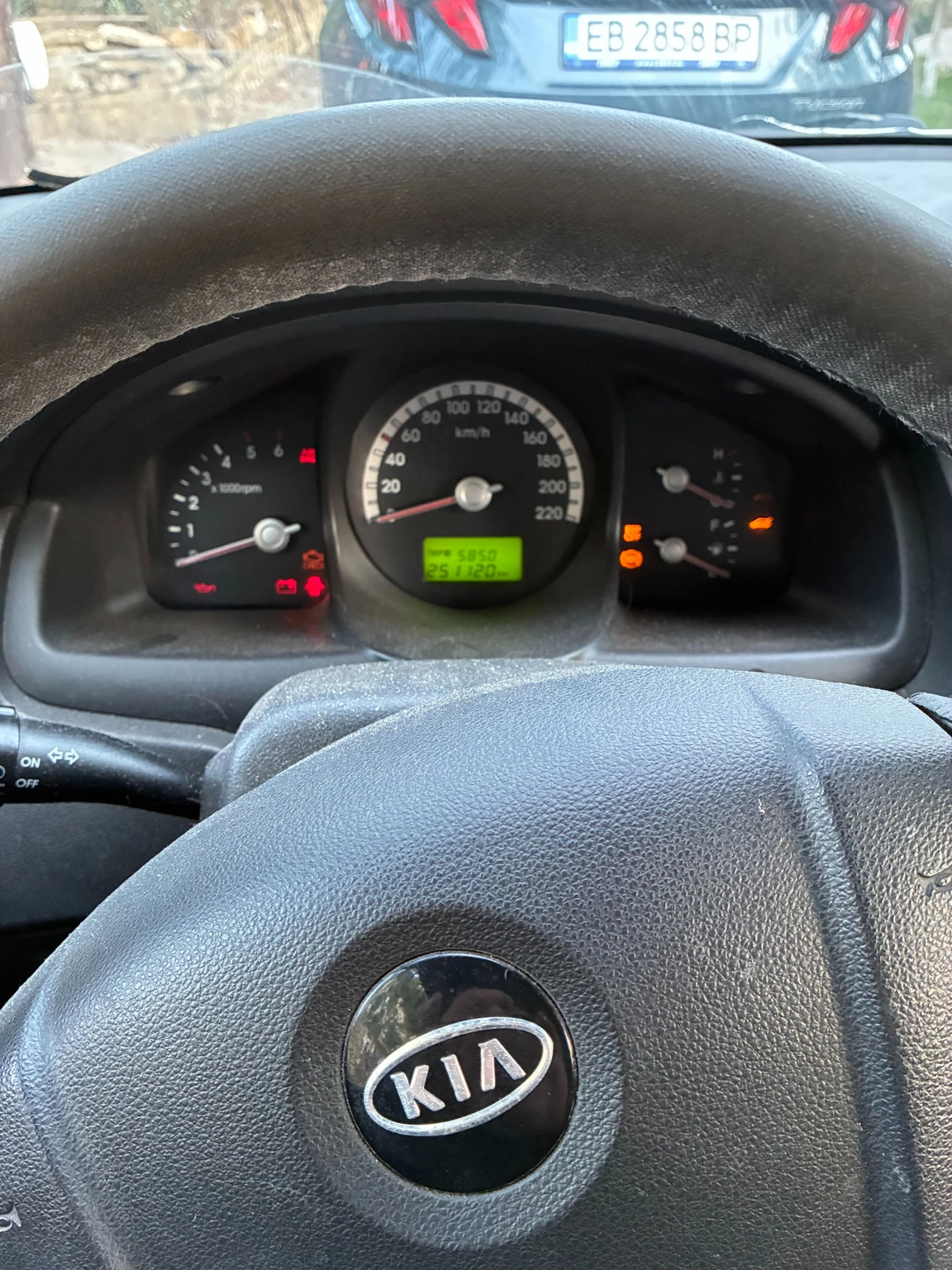 Kia Sportage 2.0 CRDI, снимка 8 - Автомобили и джипове - 56363182
