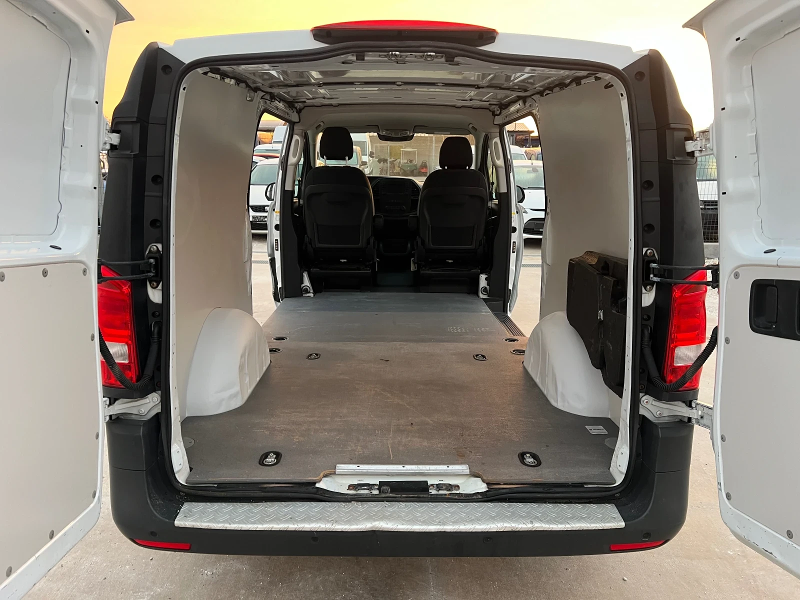 Mercedes-Benz Vito 119cdi-Maxi-4Matic-avtomat-klima - изображение 8