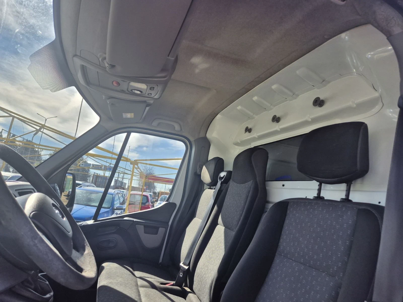 Opel Movano 2.3 CDTI Turbo - изображение 8