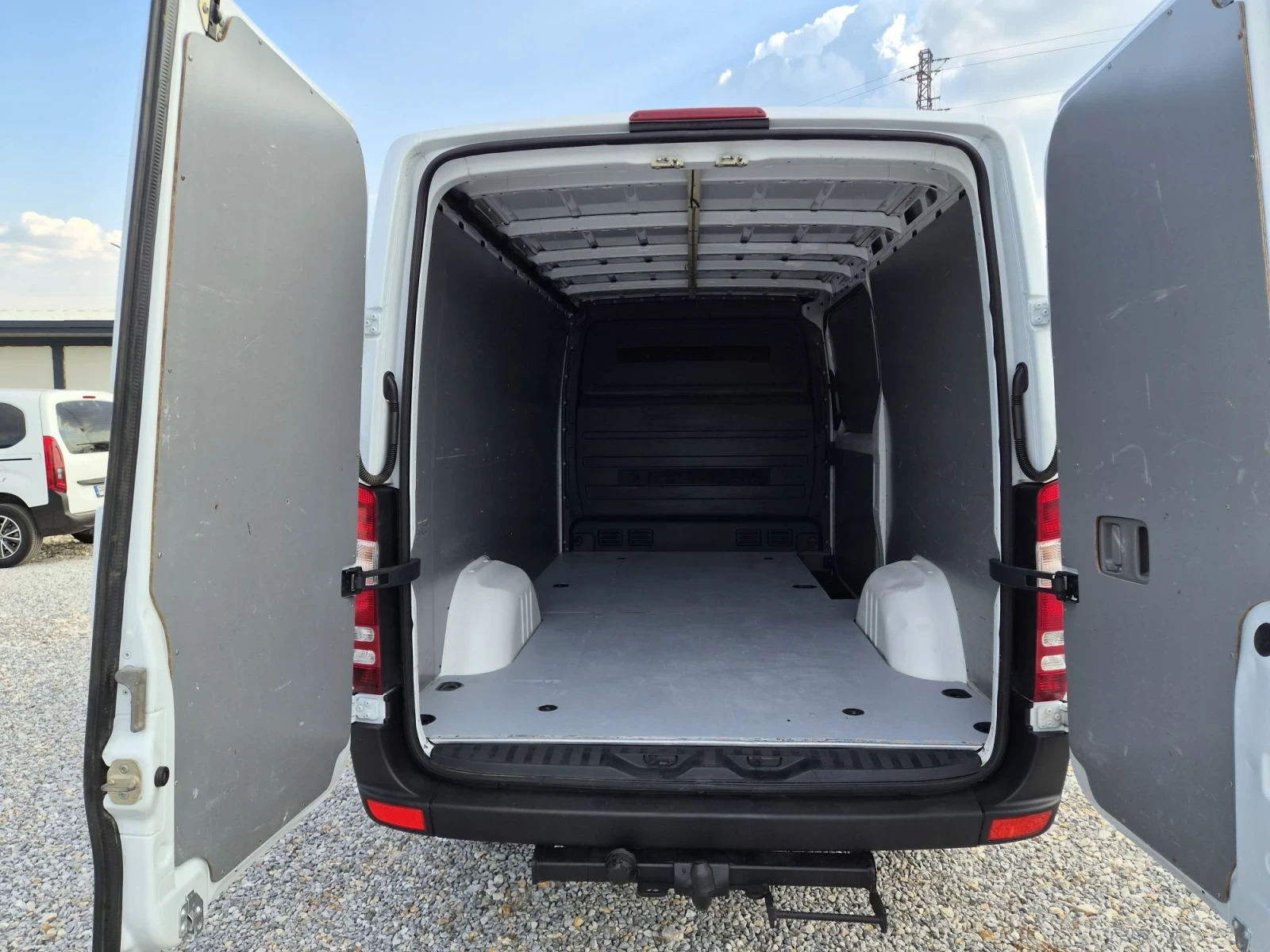 Mercedes-Benz Sprinter 316 CDI * Климатик * L2H1, снимка 13 - Бусове и автобуси - 55618953