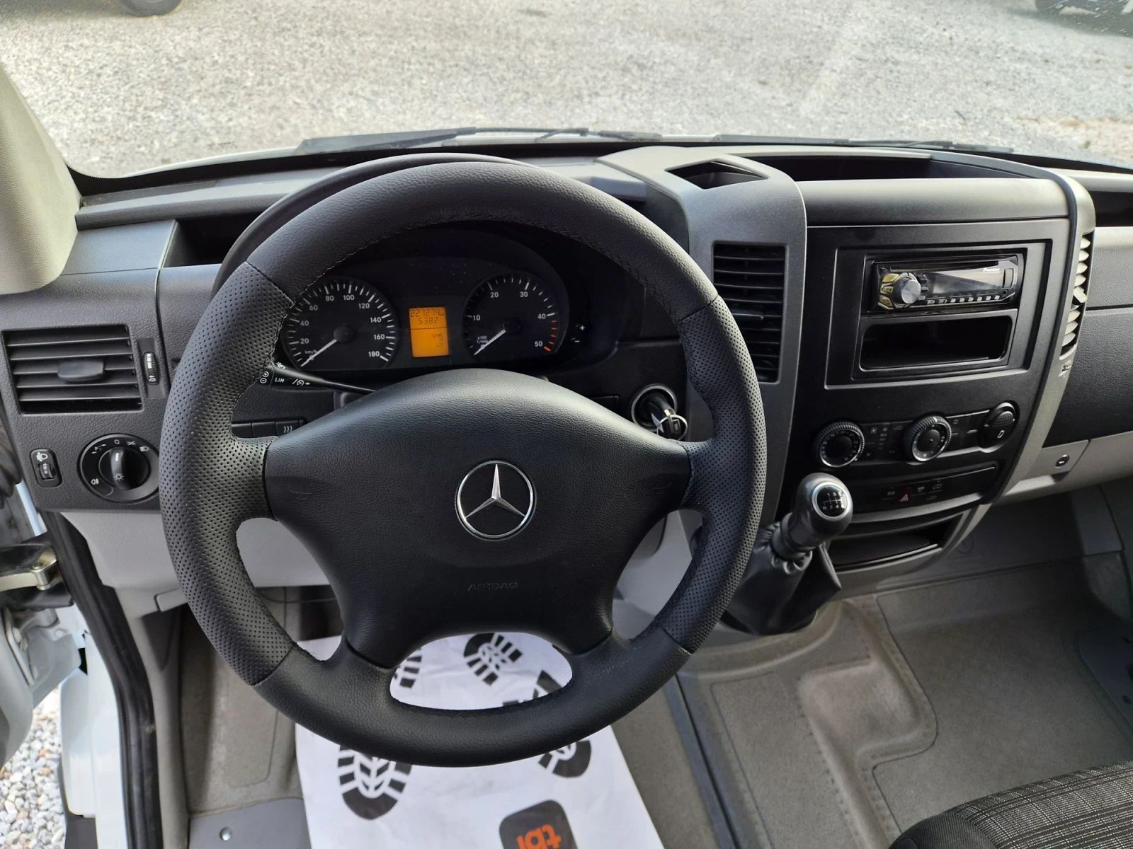 Mercedes-Benz Sprinter 316 CDI * Климатик * L2H1, снимка 10 - Бусове и автобуси - 55618953