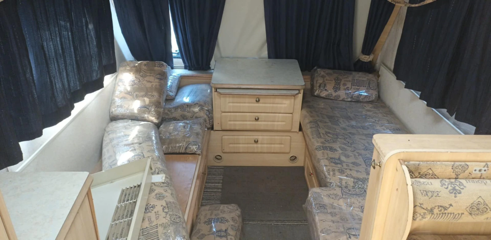 Каравана Други, снимка 13 - Каравани и кемпери - 53938046