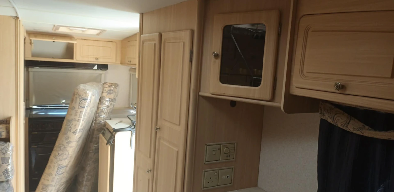 Каравана Други, снимка 9 - Каравани и кемпери - 53938046