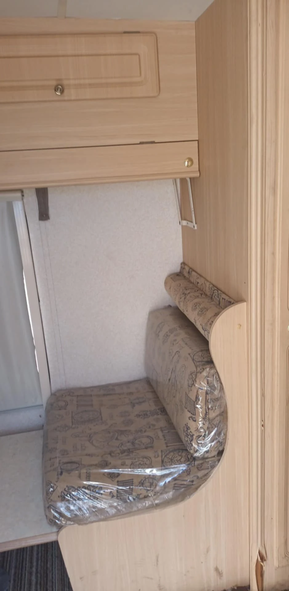 Каравана Други, снимка 2 - Каравани и кемпери - 53938046