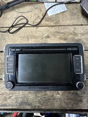 ����� �� �������� �� ���������� ����� VW Golf Passat TOURAN RNS315 3C8035279G